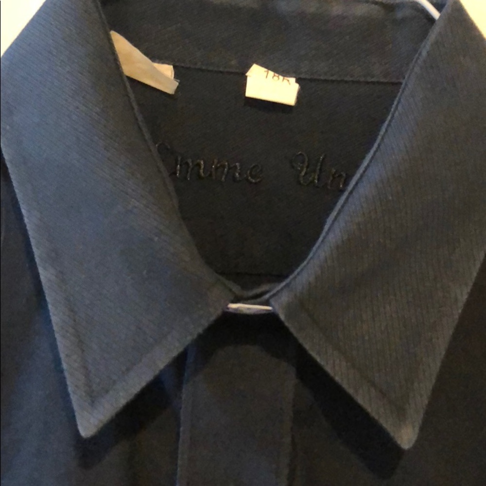 Men’s button down - Picture 2 of 4